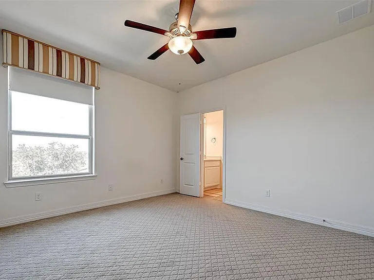 28214 Evergreen Cove Ln — Photo 22