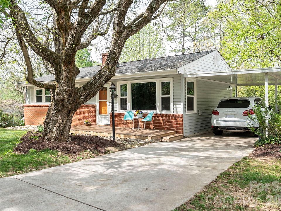 1st image of 88 Ivanhoe Ave