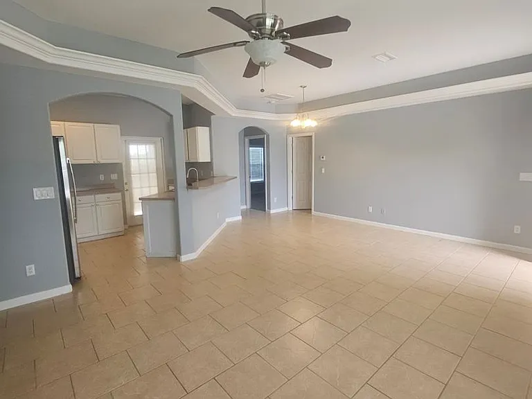22 Donlon Dr #A — Photo 2
