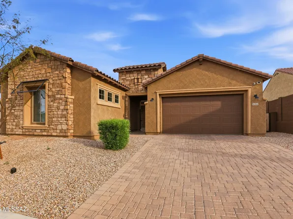 8384 N Movie Pass Trl, Tucson, AZ 85743