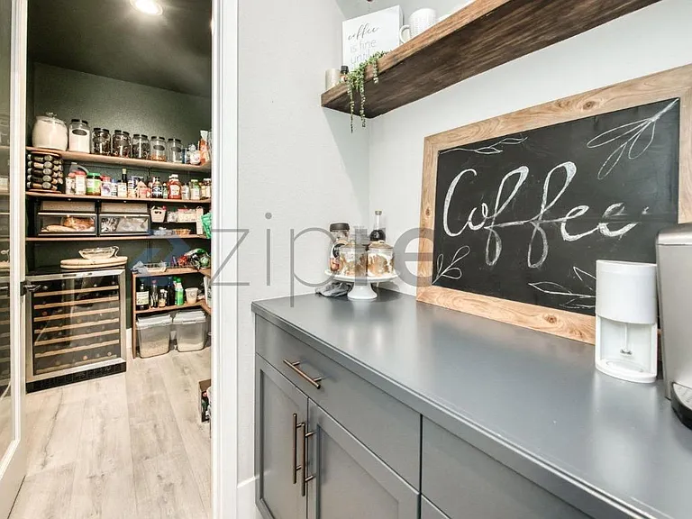 4721 Overstone Ave — Photo 13