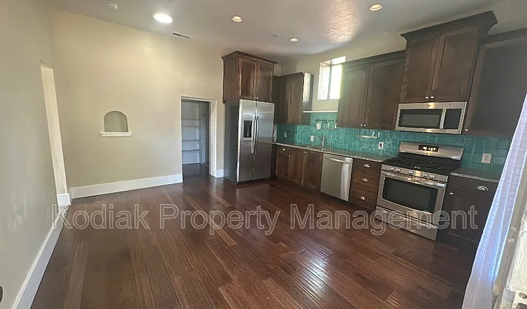 312 N 100 E — Photo 7