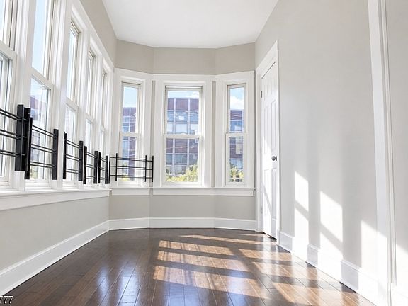5th image of 58-60 Clinton Pl APT 2