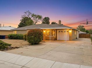 1933 Vermont St NE, Albuquerque, NM 87110