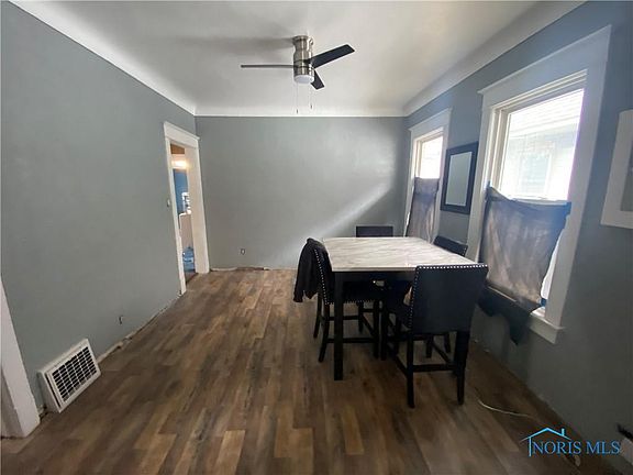4th image of 1752 Finch St