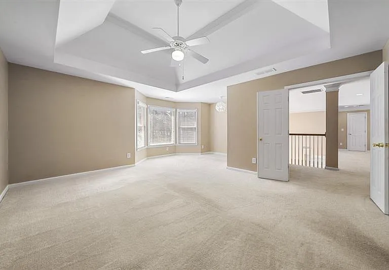 130 Candler Ct — Photo 31