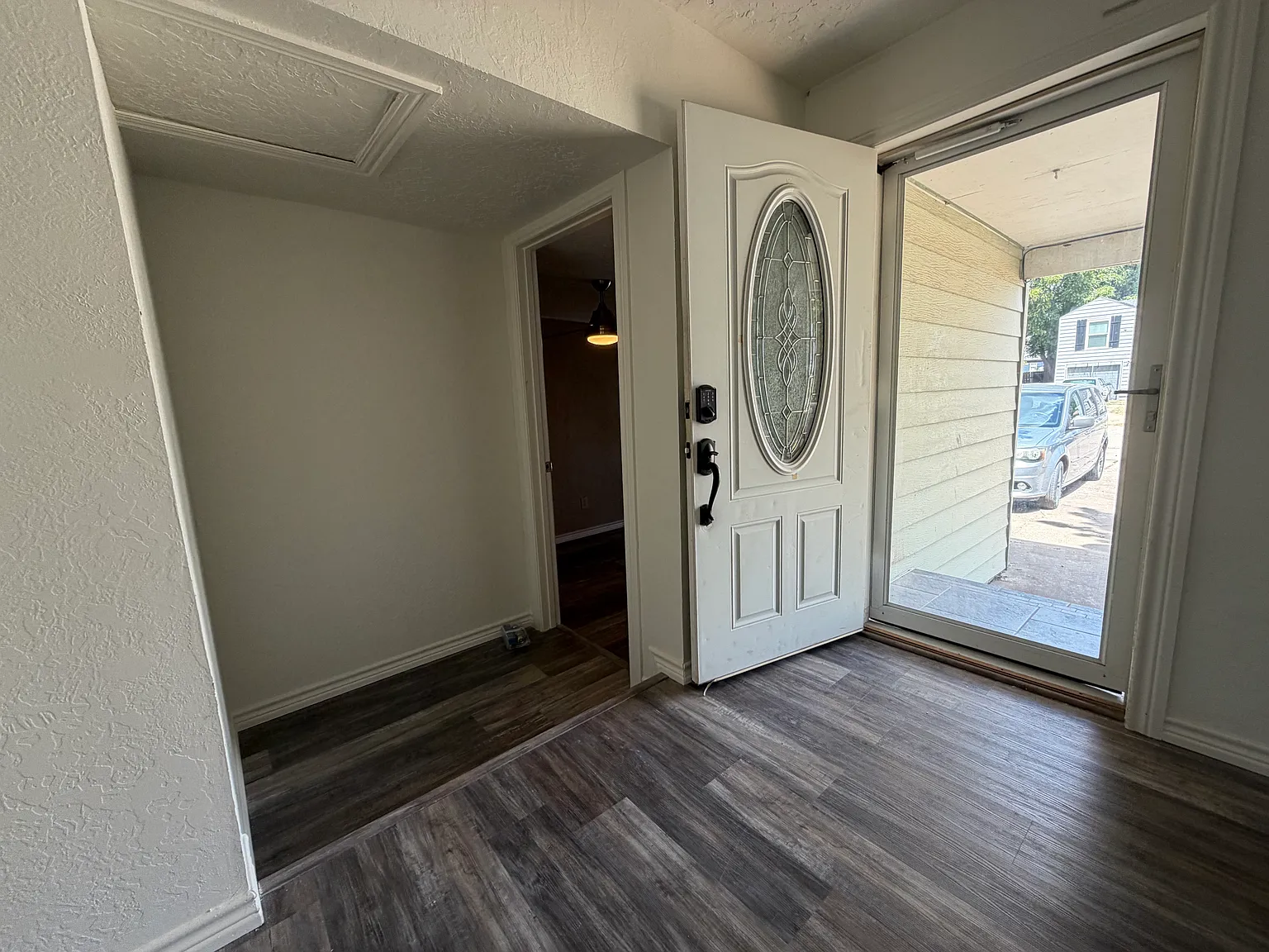 3 bed, 1161 sqft, $1,200 — Photo 3