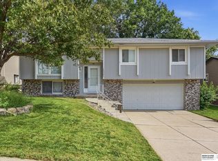 15361 U St, Omaha, NE 68137