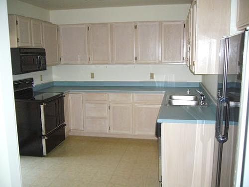 2nd image of 1831 Hankins Dr