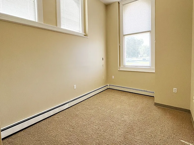 Stonehouse Apartments — Photo 15