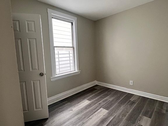 5th image of 141 Sunset Ave #2A