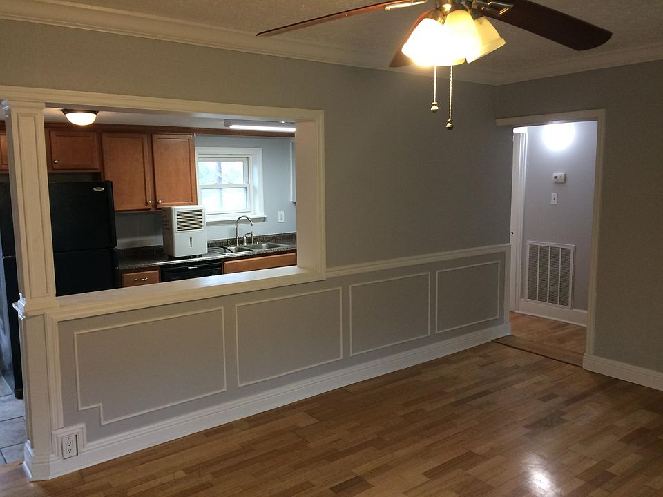 1st image of 818 Farragut Ave
