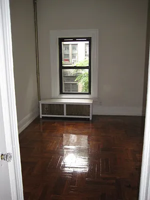 Rented by Magnone Real Estate | media 33