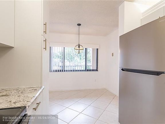4th image of 10829 W Clairmont Cir #204
