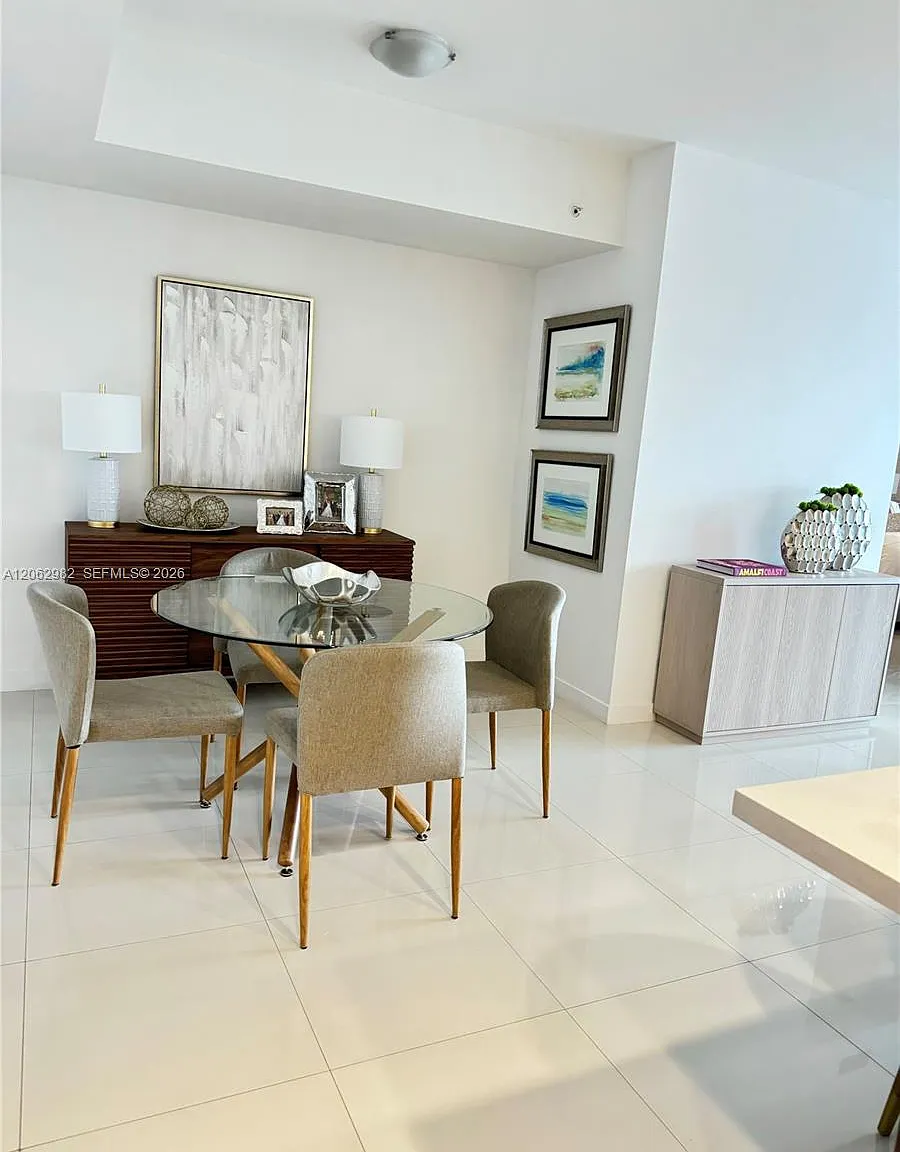 Midtown At Doral Condo 3 — Photo 3