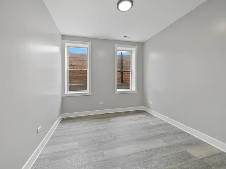 1911 S Jefferson St #1 — Photo 5