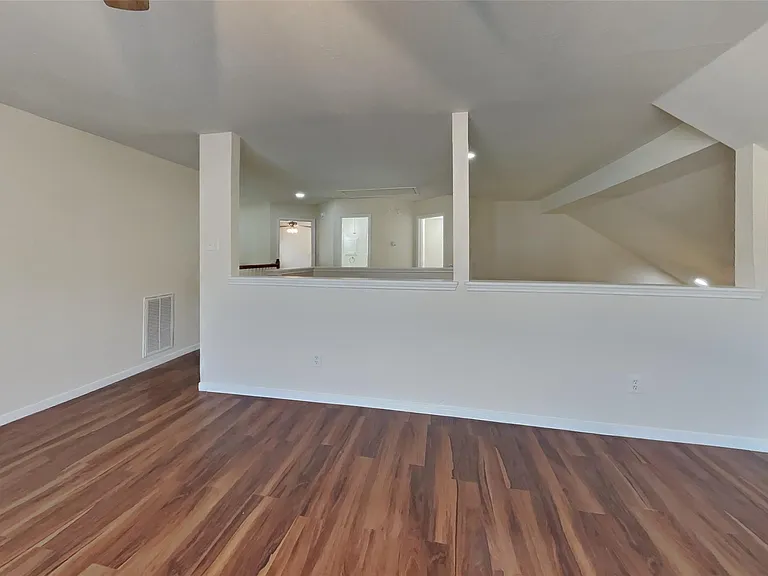 1418 Summer Rain Dr — Photo 16