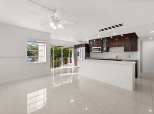 9370 W Flagler St APT 208B, Miami, FL 33174