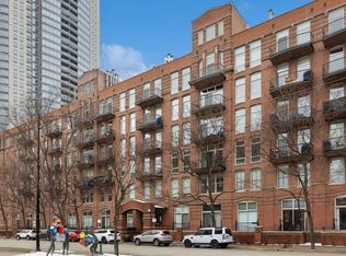 550 N Kingsbury St APT 401, Chicago, IL 60654