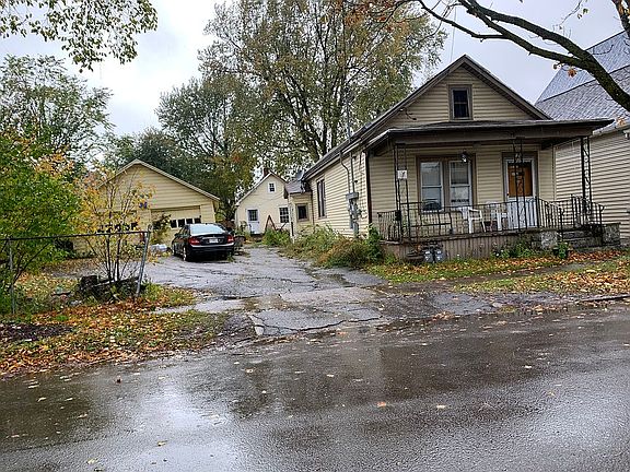 3rd image of 276 Katherine St