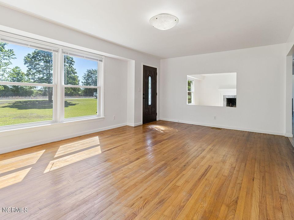 1136 S Railroad Street, Warsaw, NC 28398 Zillow