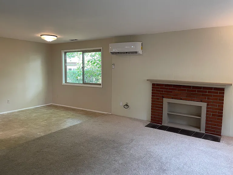 1321 NW 23rd St — Photo 7