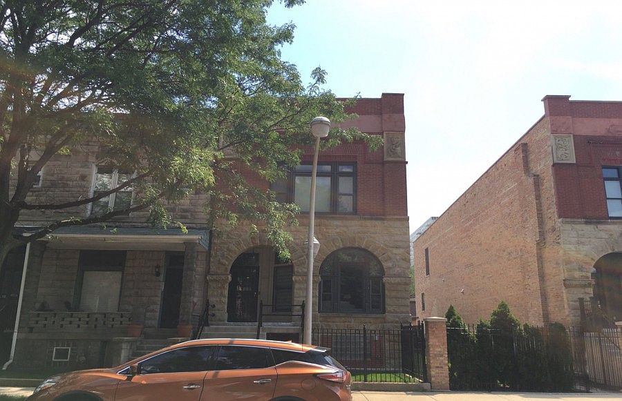 1st image of 3149 S Giles Ave