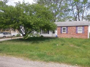 404 S Curtiss St, Waverly, IL 62692