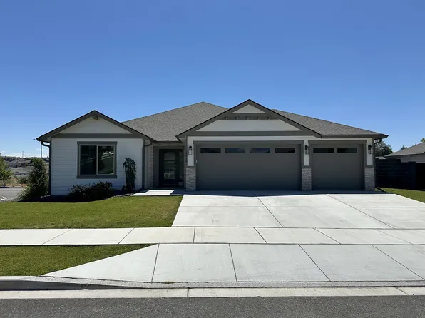 6419 W 32nd Ave, Kennewick, WA 99338