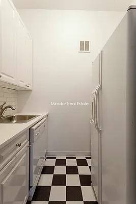 Rented by Mirador Real Estate | media 18