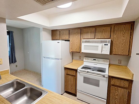 3rd image of 616 S HARDY Drive #116