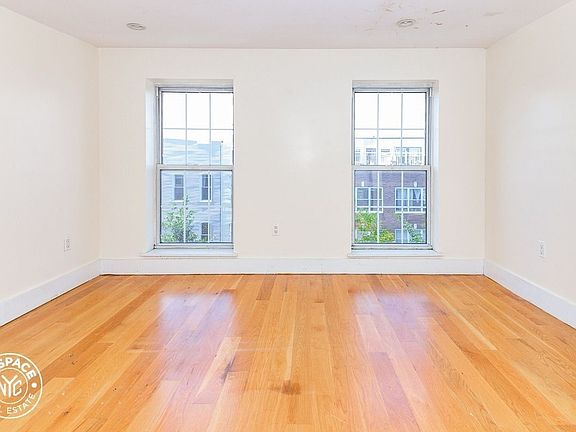 5th image of 242 Troutman St #3M