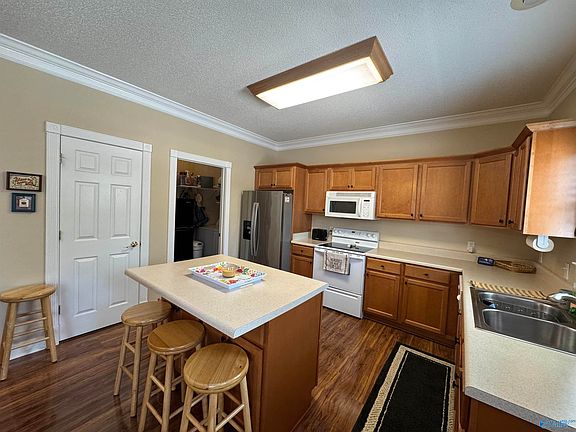 3rd image of 570 County Road 1001 #3