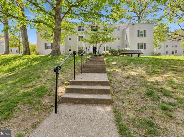 802 S Arlington Mill Dr #12301, Arlington, VA 22204