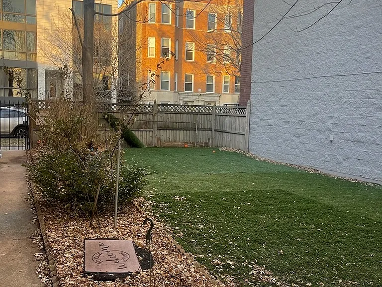 2329 W Huron St #1B — Photo 19