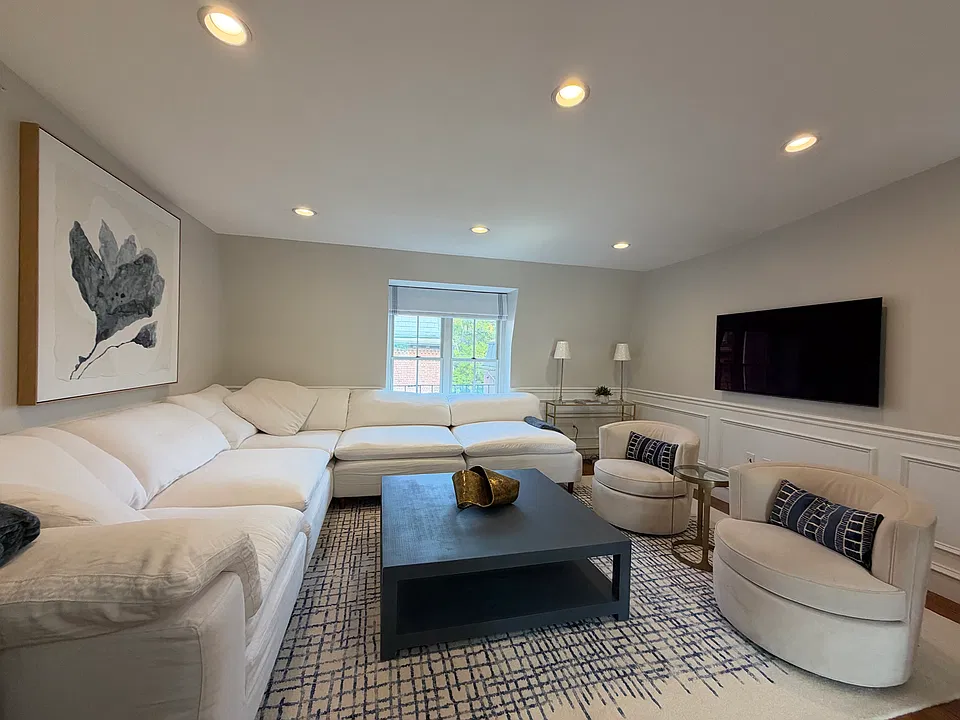 123 Warren Ave #2