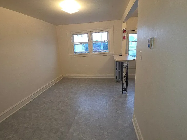 7166 Radbourne Rd — Photo 3