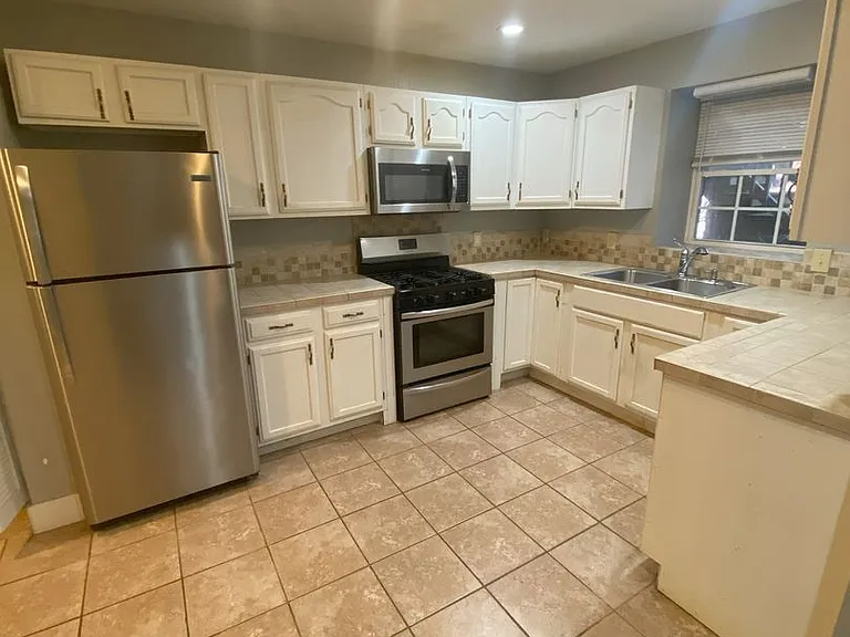 167 Wagon Wheel Rd — Photo 5