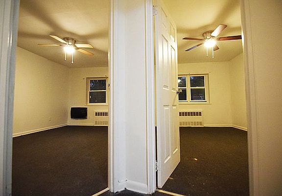 5th image of 925 E 77th St Floor 2