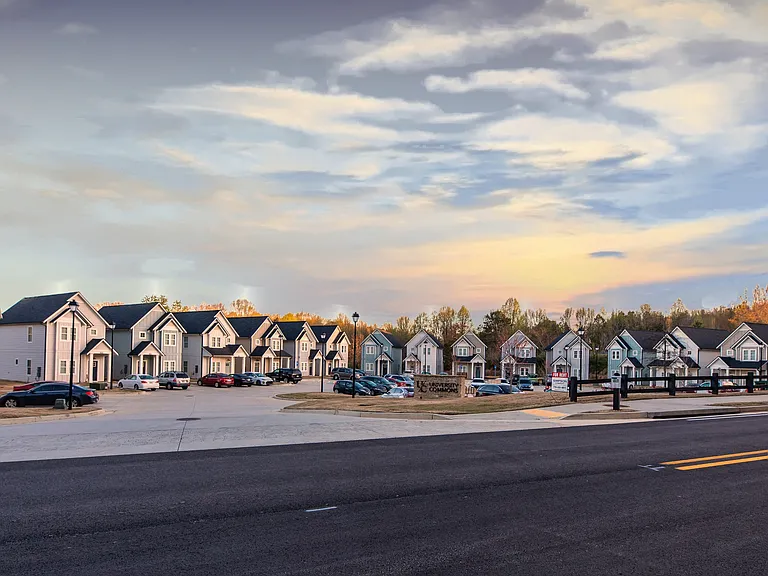 Oakwood Commons By Stella Homes — Photo 9