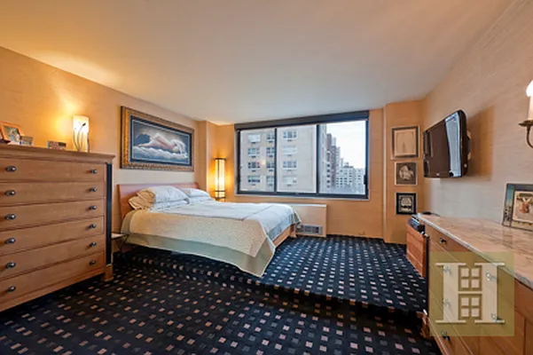 Sold by Halstead Real Estate | media 14