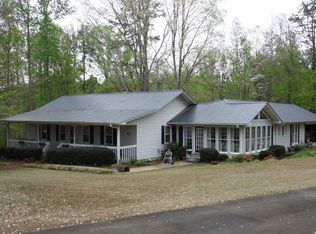 120 Duffie St, Westminster, SC 29693