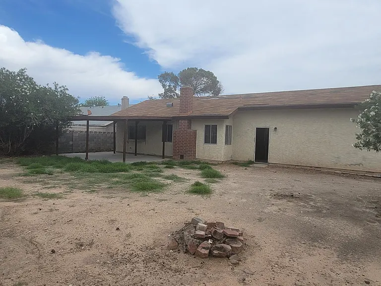 Bunker Cir — Photo 23