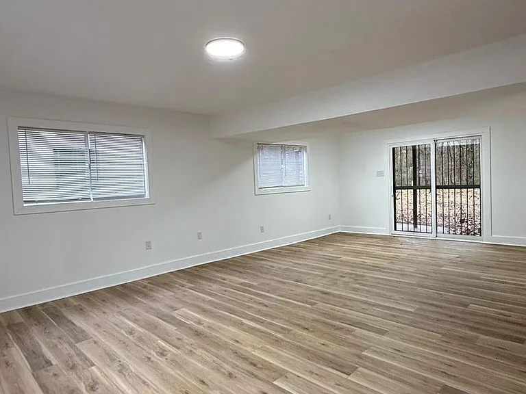 1501 Chris Dr — Photo 8