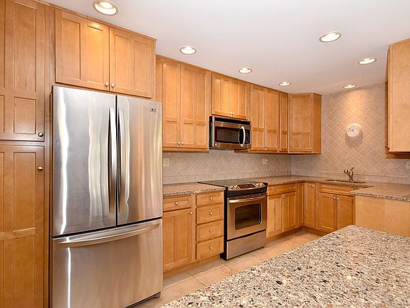 2nd image of 4250 Saratoga Ave APT L315