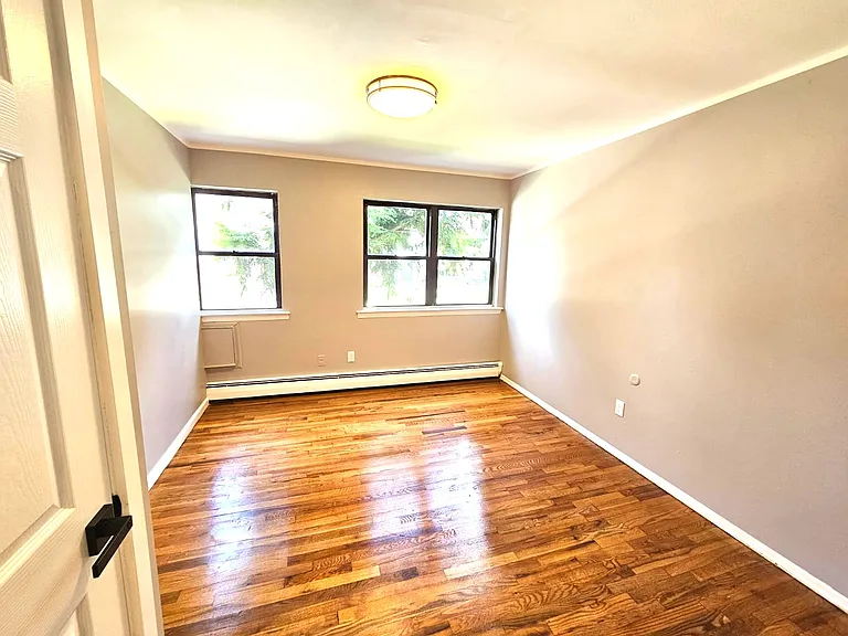 1260 Waverly Pl #3 — Photo 9