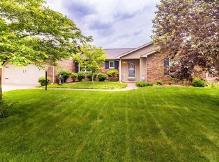 2520 Deerfield Dr, Evansville, IN