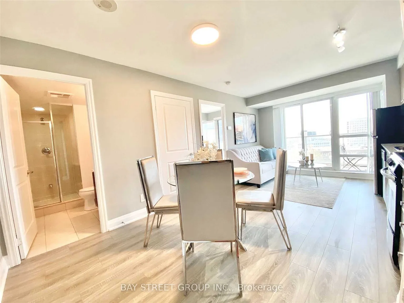 1 bed, $2,100 — Photo 2