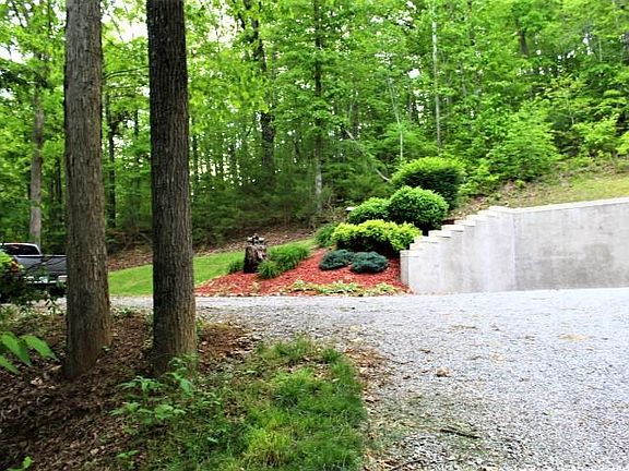 4th image of 6911 Bull Run Dr