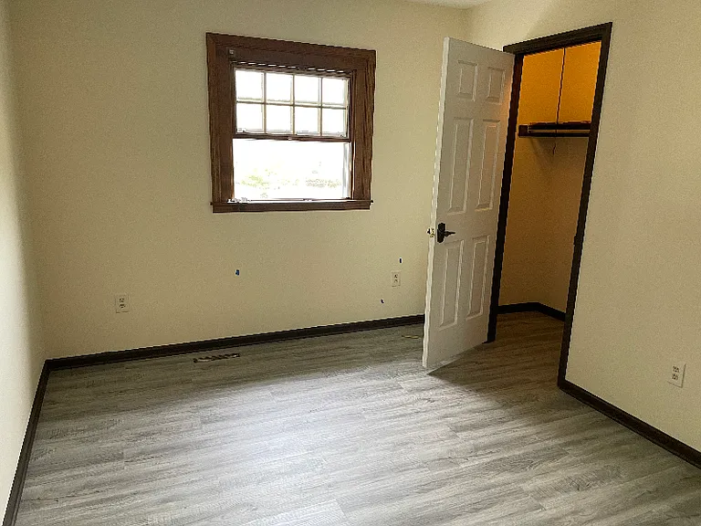 5876 Mall View Ct — Photo 14
